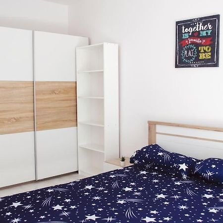 Апартаменты 3 Dream Apartmant 3+Parcare Gratuita Орадя Экстерьер фото